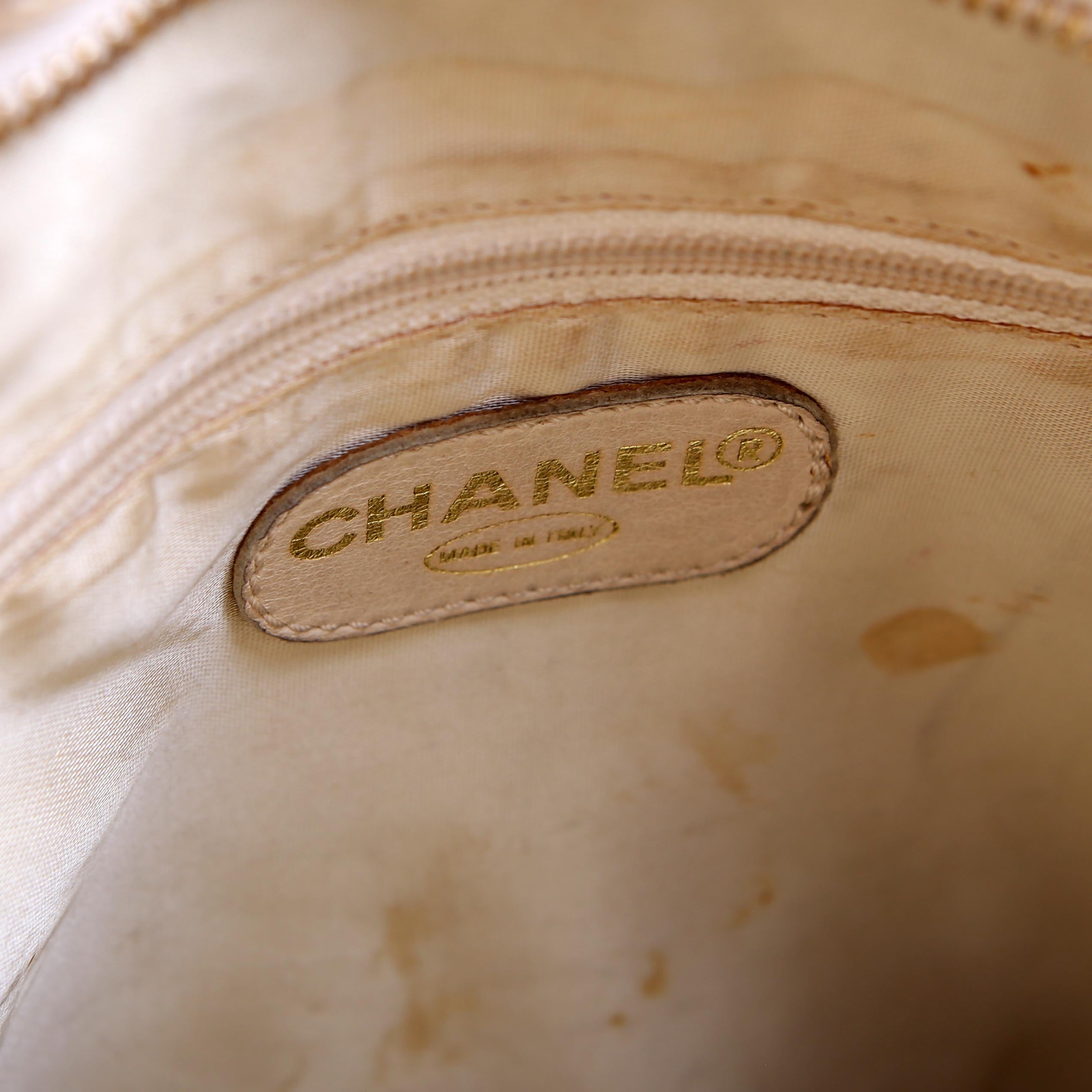 Chanel Logo Vintage Tote Medium Cream