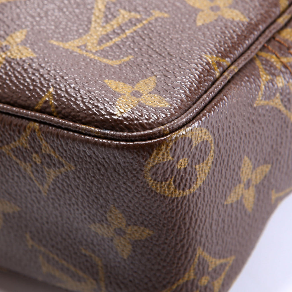 Louis Vuitton Trousse Toilette 23 Monogram