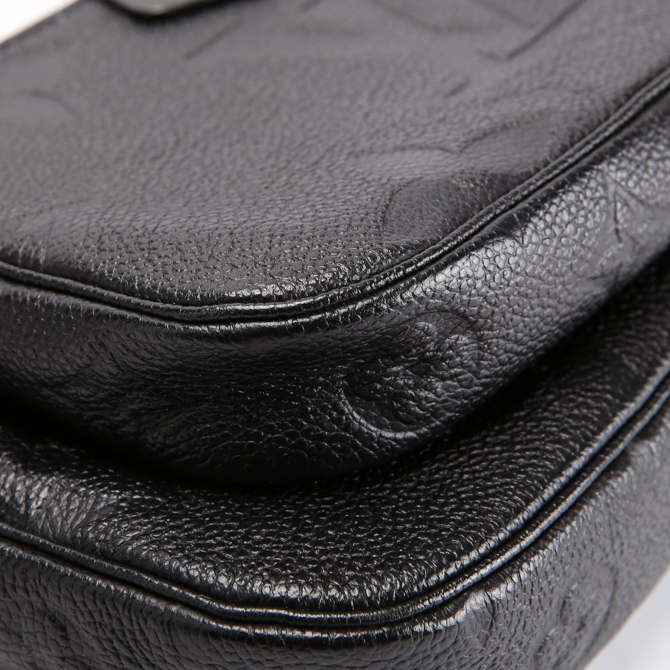 Louis Vuitton Multi Pochette Empreinte Black