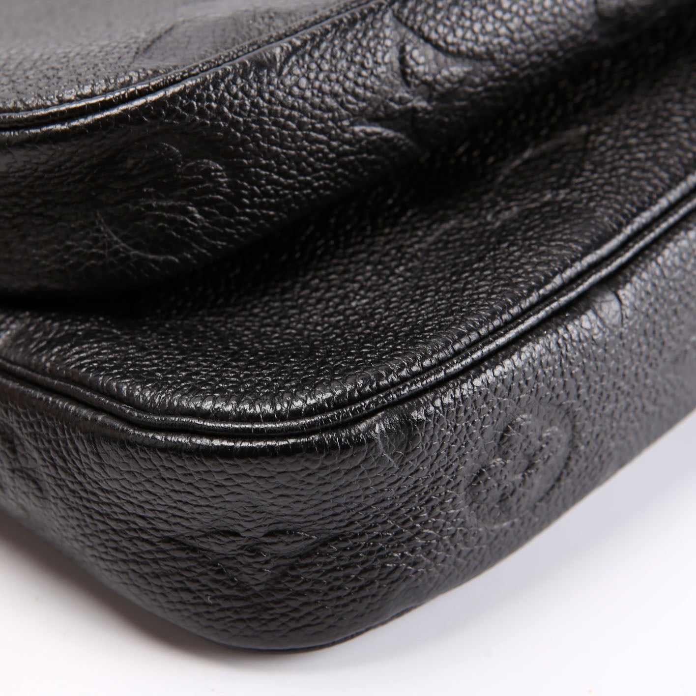 Louis Vuitton Multi Pochette Empreinte Black