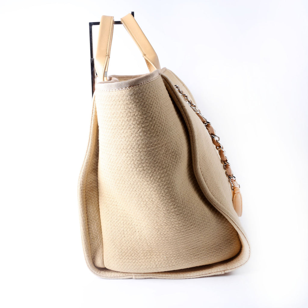 Chanel Deauville Medium Mixed Fibers RFID