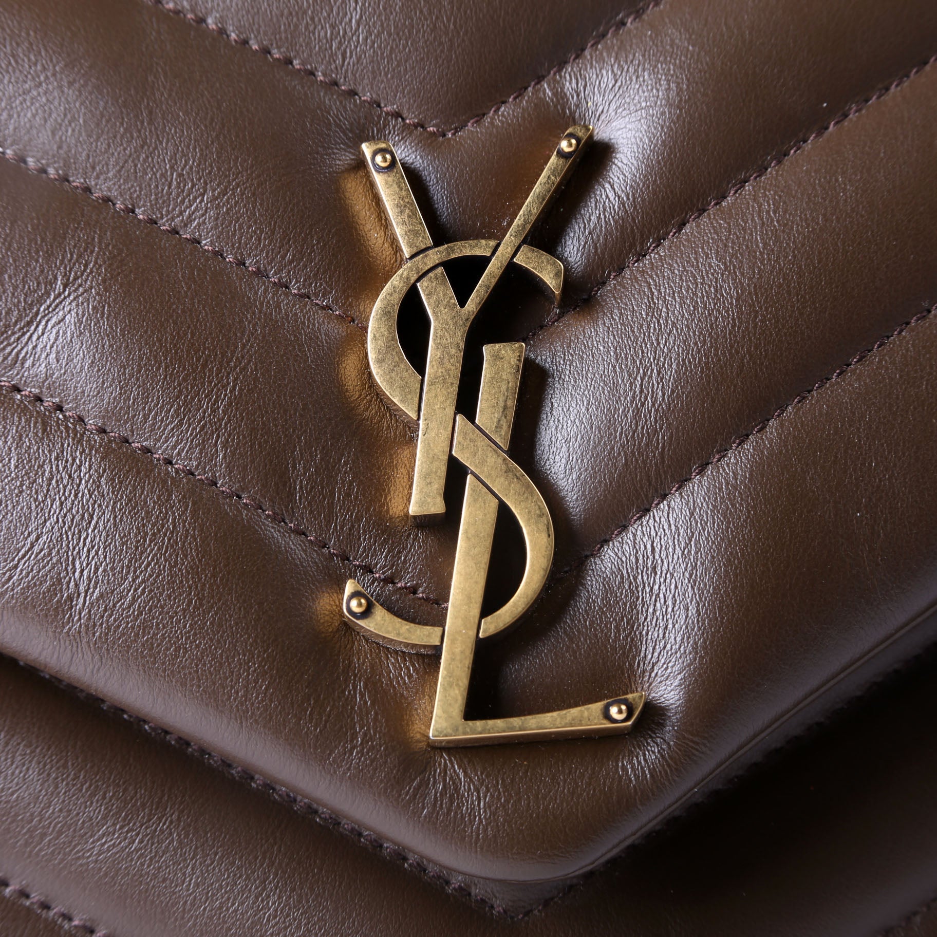 Saint Laurent Loulou Medium Quilted 574946 Brown