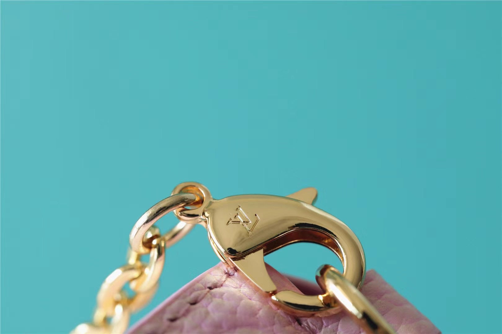 Louis Vuitton Pochette Felicie Monogram Empreinte Rose Poudre Pink For Women,  Shoulder And Crossbody Bags 21cm/8.3in Louis Vuitton M67856