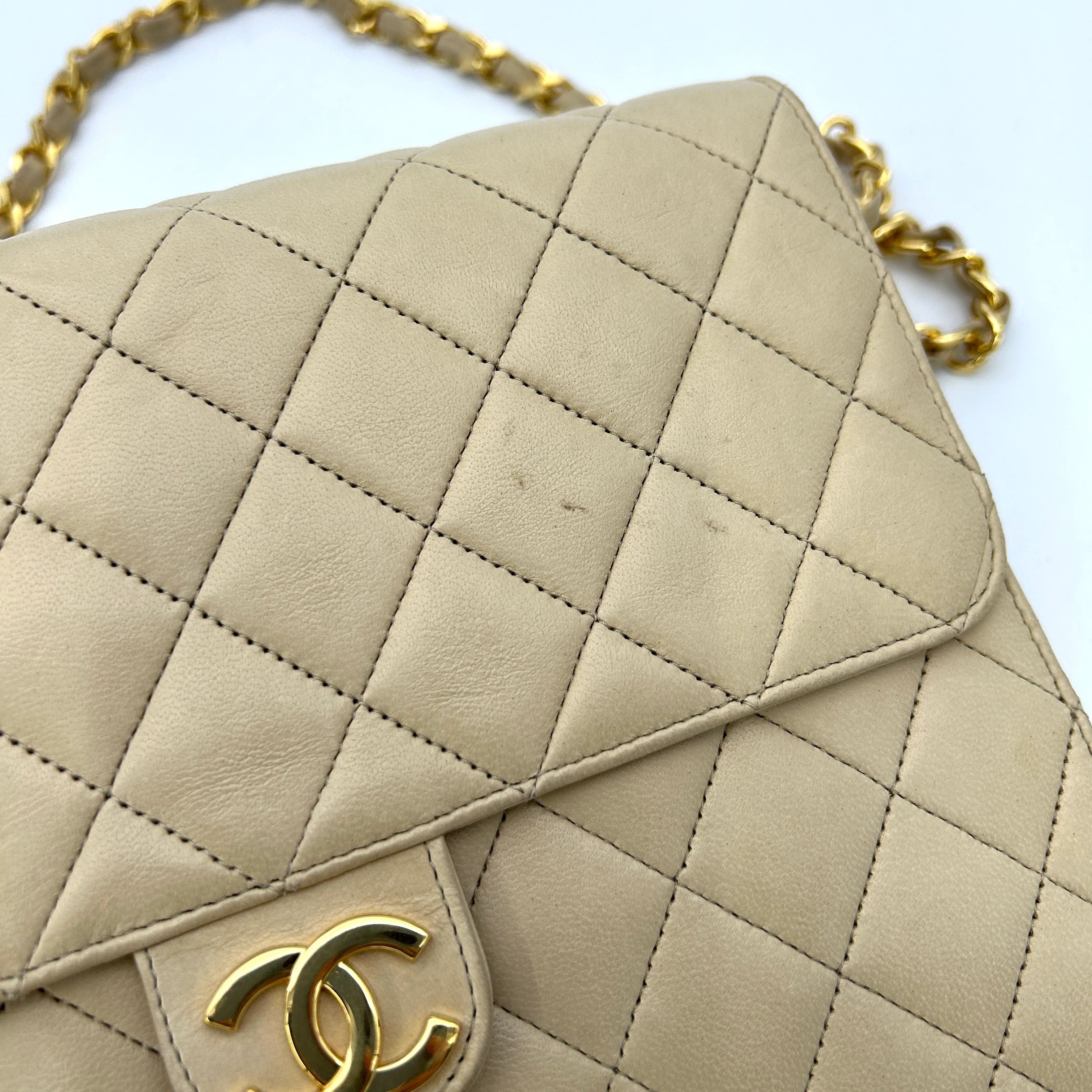 Chanel Beige Gold Lambskin Matelasse Shoulder Bag ch88101cd