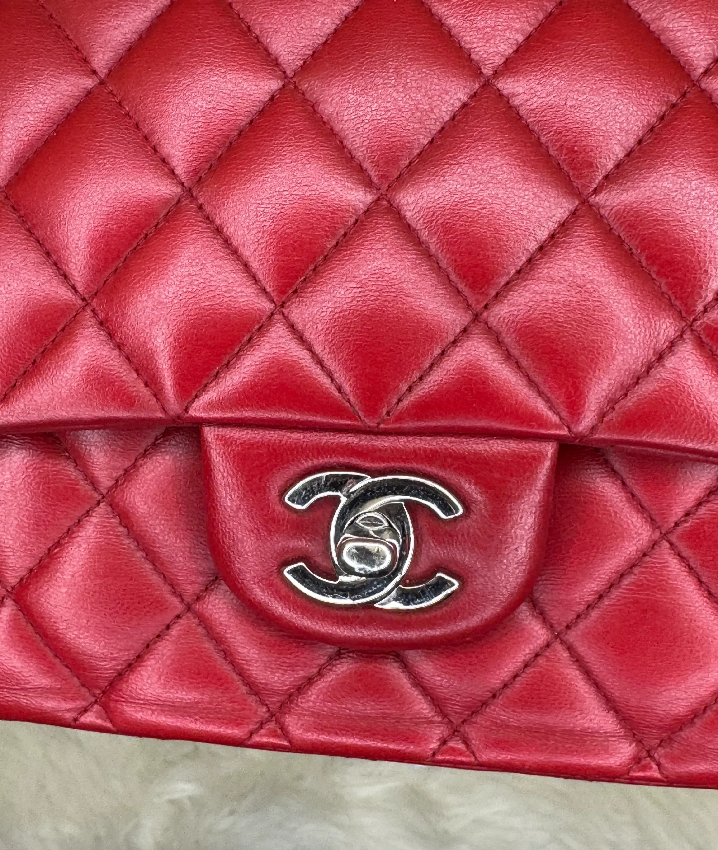 Chanel Classic Jumbo Double Flap Bag B22-96