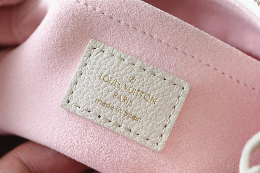 Louis Vuitton Bagatelle Monogram Empreinte Beige / Pink / Yellow For Women,  Shoulder And Crossbody Bags 22cm/8.7in Louis Vuitton M46113