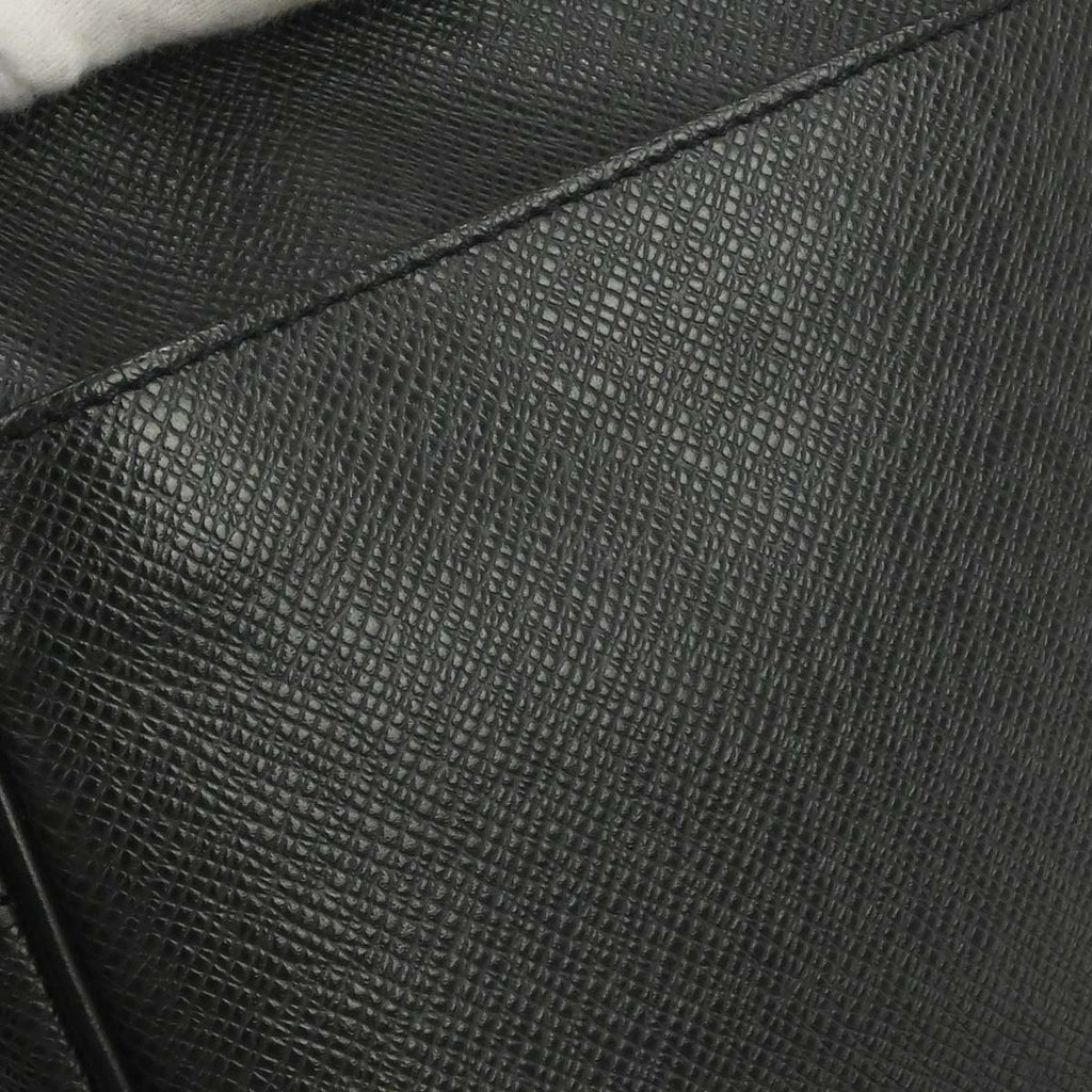 Louis Vuitton Black Taiga Reporter PM Shoulder Bag M30152