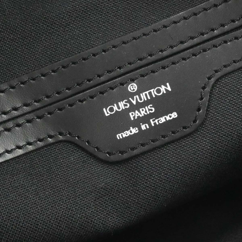 Louis Vuitton Black Taiga Reporter PM Shoulder Bag M30152