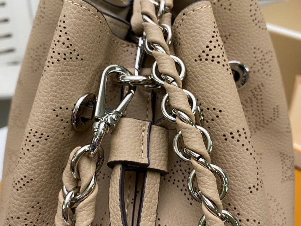 Louis Vuitton Bella Bucket Bag Mahina Galet Grey For Women, WomenÃƒÂ¢Ã¢â€šÂ¬Ã¢â€žÂ¢s Handbags, Shoulder And Crossbody Bags 7.5in/22cm Louis Vuitton M57201