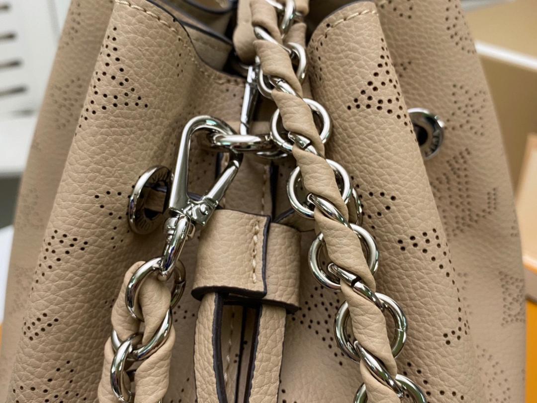 Louis Vuitton Bella Bucket Bag Mahina Galet Grey For Women, WomenÃƒÂ¢Ã¢â€šÂ¬Ã¢â€žÂ¢s Handbags, Shoulder And Crossbody Bags 7.5in/22cm Louis Vuitton M57201