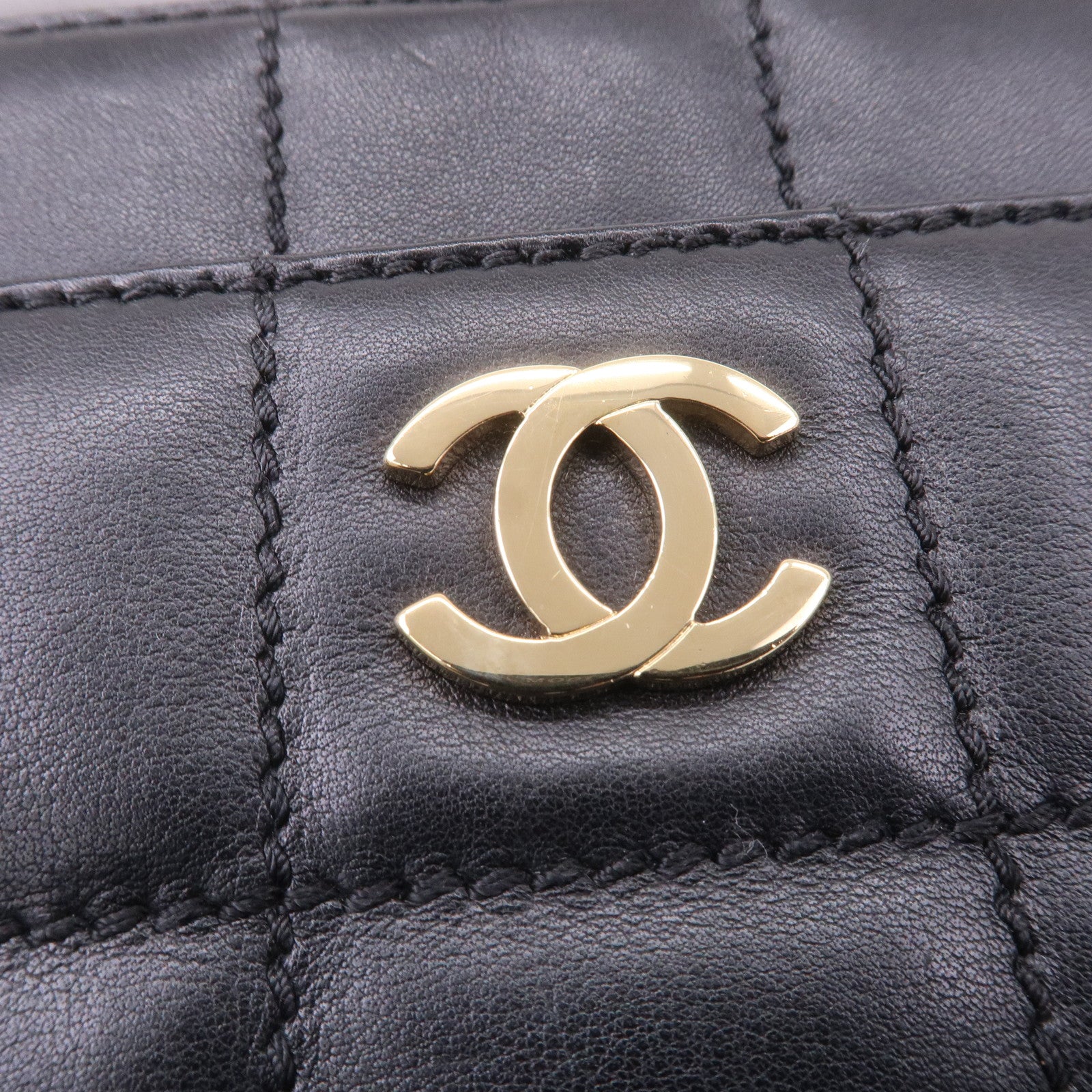 CHANEL Chocolate Bar Lamb Skin Chain Shoulder Bag Black