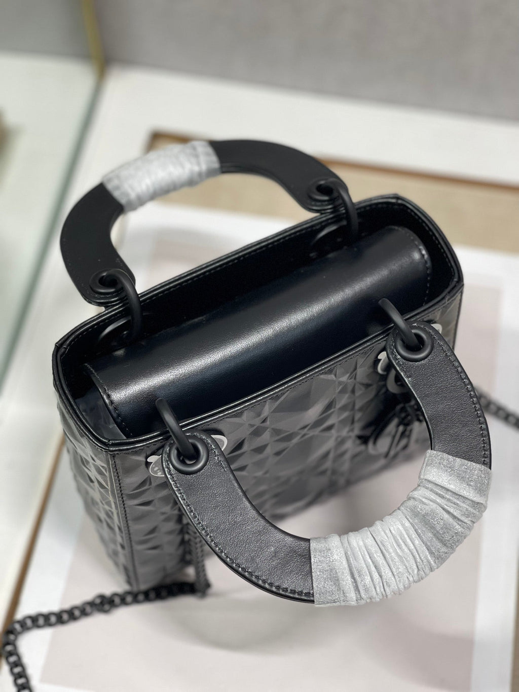 Dior Mini Lady Bag Cannage with Beaded Motif, Black, For Women Women’s Handbags, Crossbody Bags, 17cm CD M0505SNEA_M900