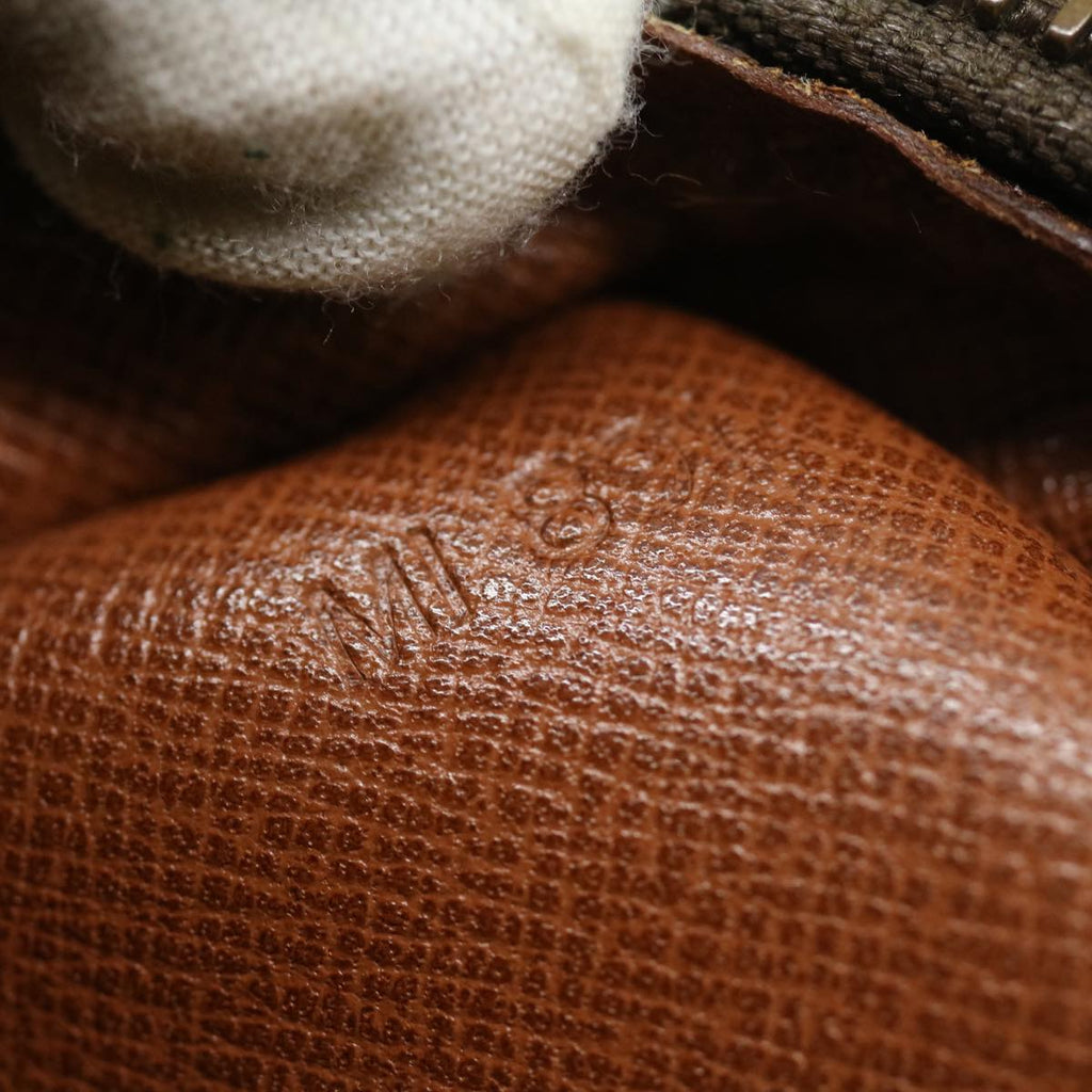 Louis Vuitton Jeune fille Shoulder Bag