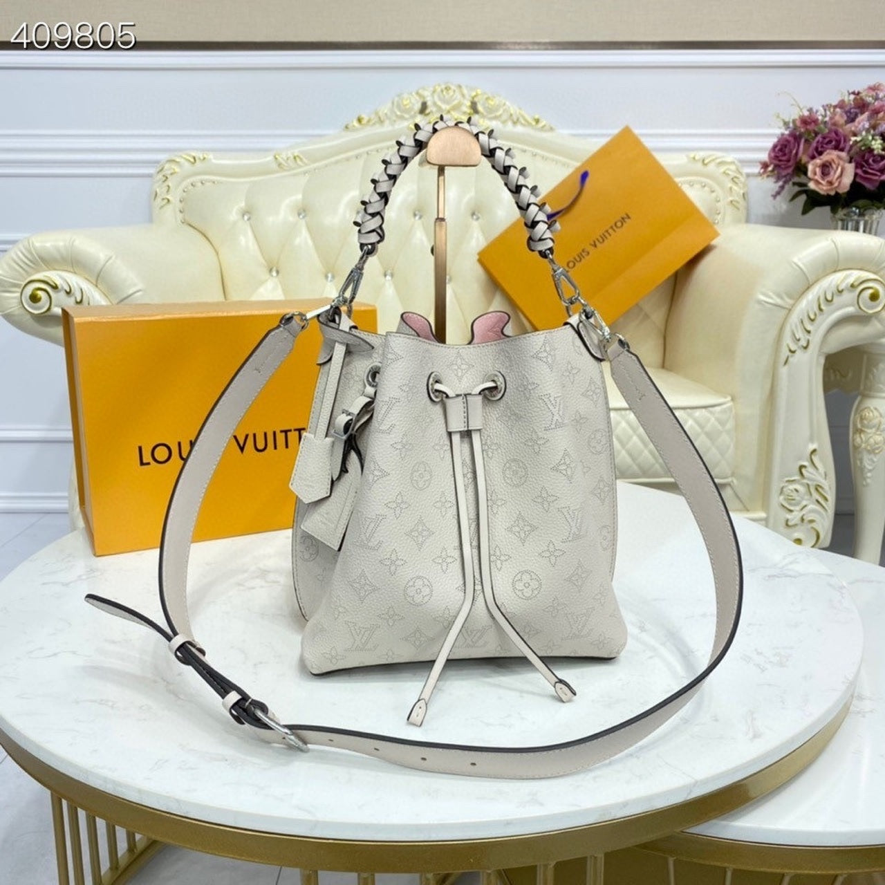 Louis Vuitton Muria Bucket Bag Snow White For Women,  Shoulder And Crossbody Bags 9.8in/25cm Louis Vuitton M58483