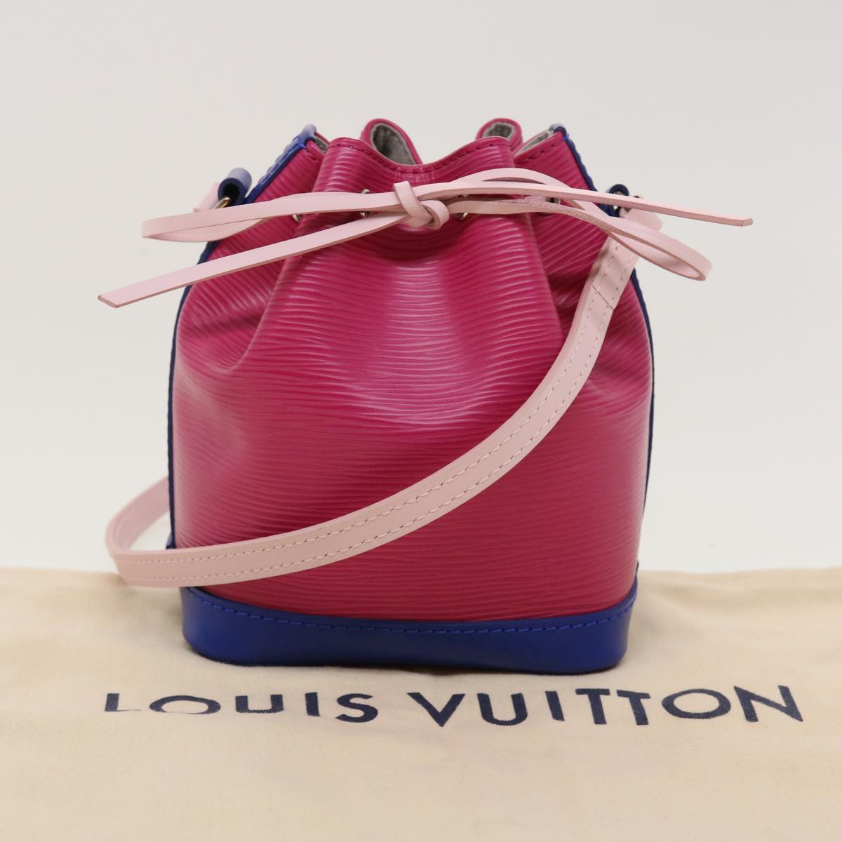 LOUIS VUITTON Nano noe Shoulder Bag