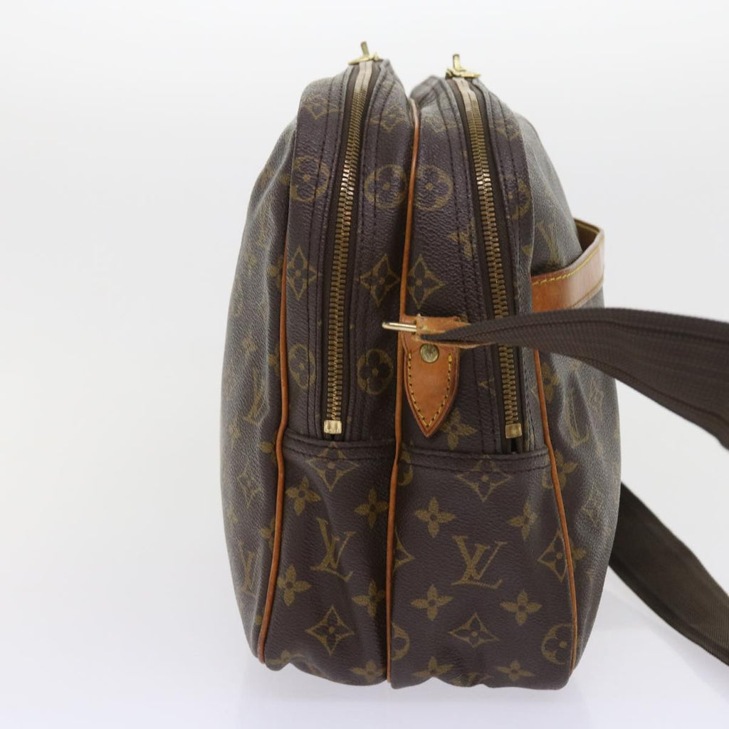 LOUIS VUITTON Reporter Shoulder Bag