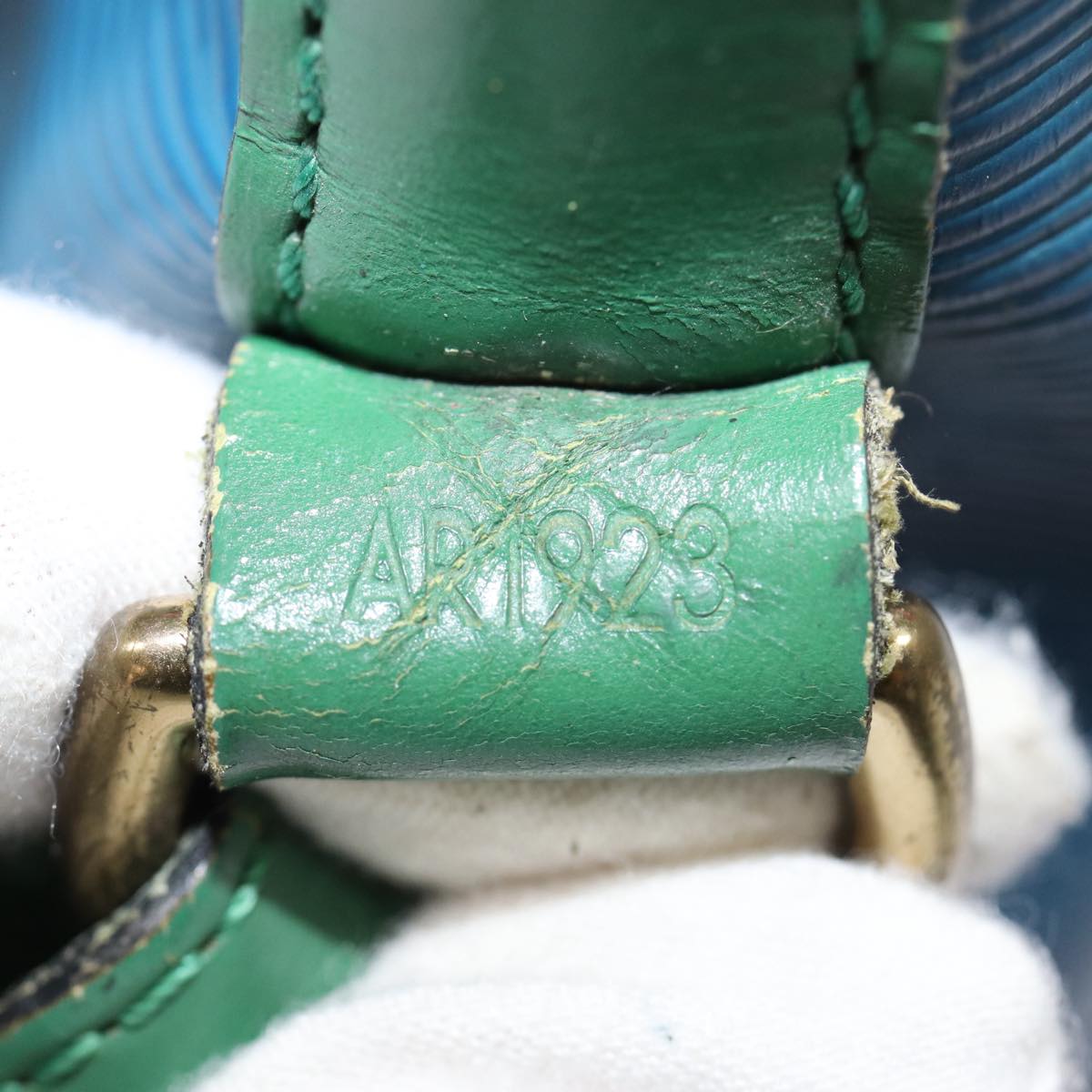 LOUIS VUITTON Noe Shoulder Bag