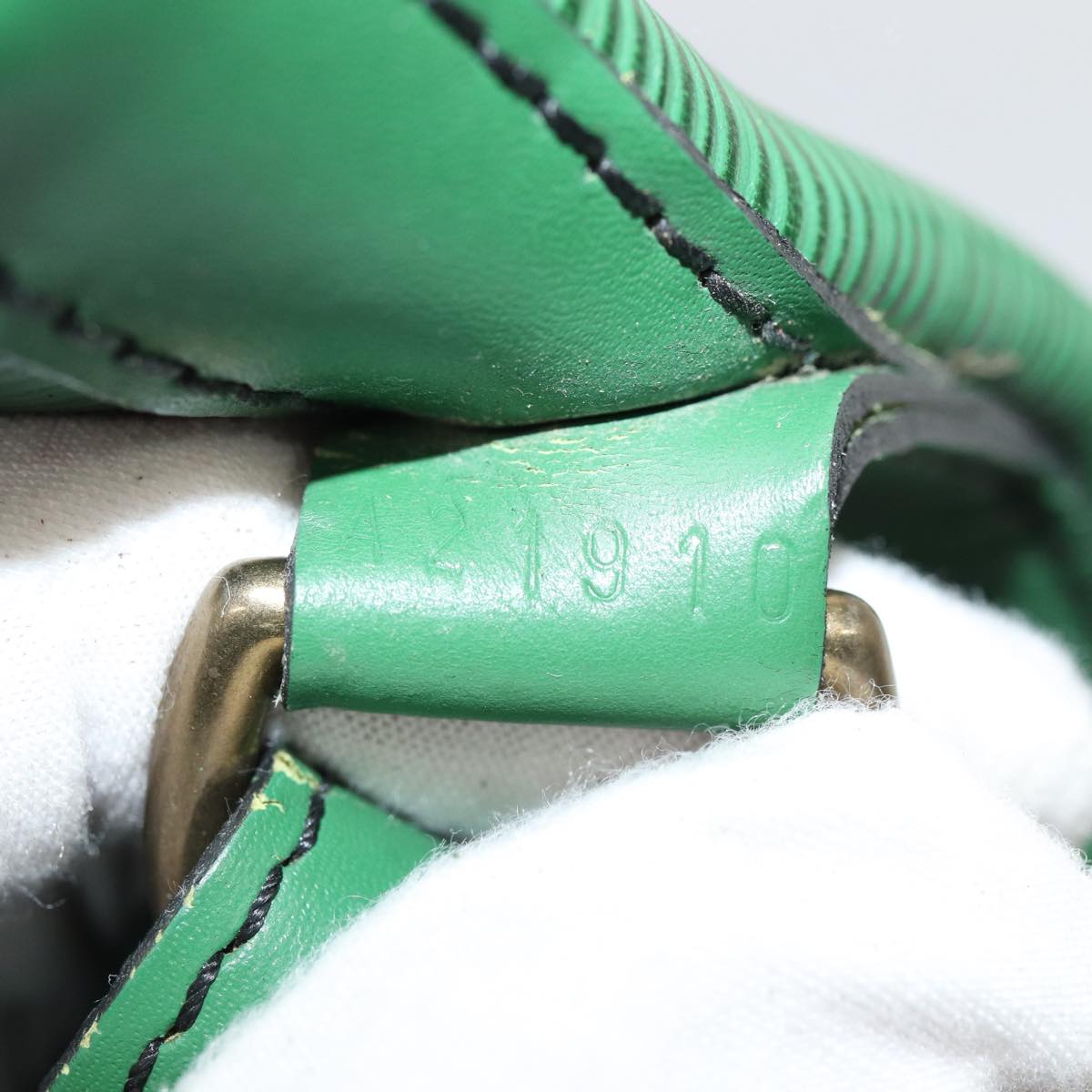 LOUIS VUITTON Noe Shoulder Bag