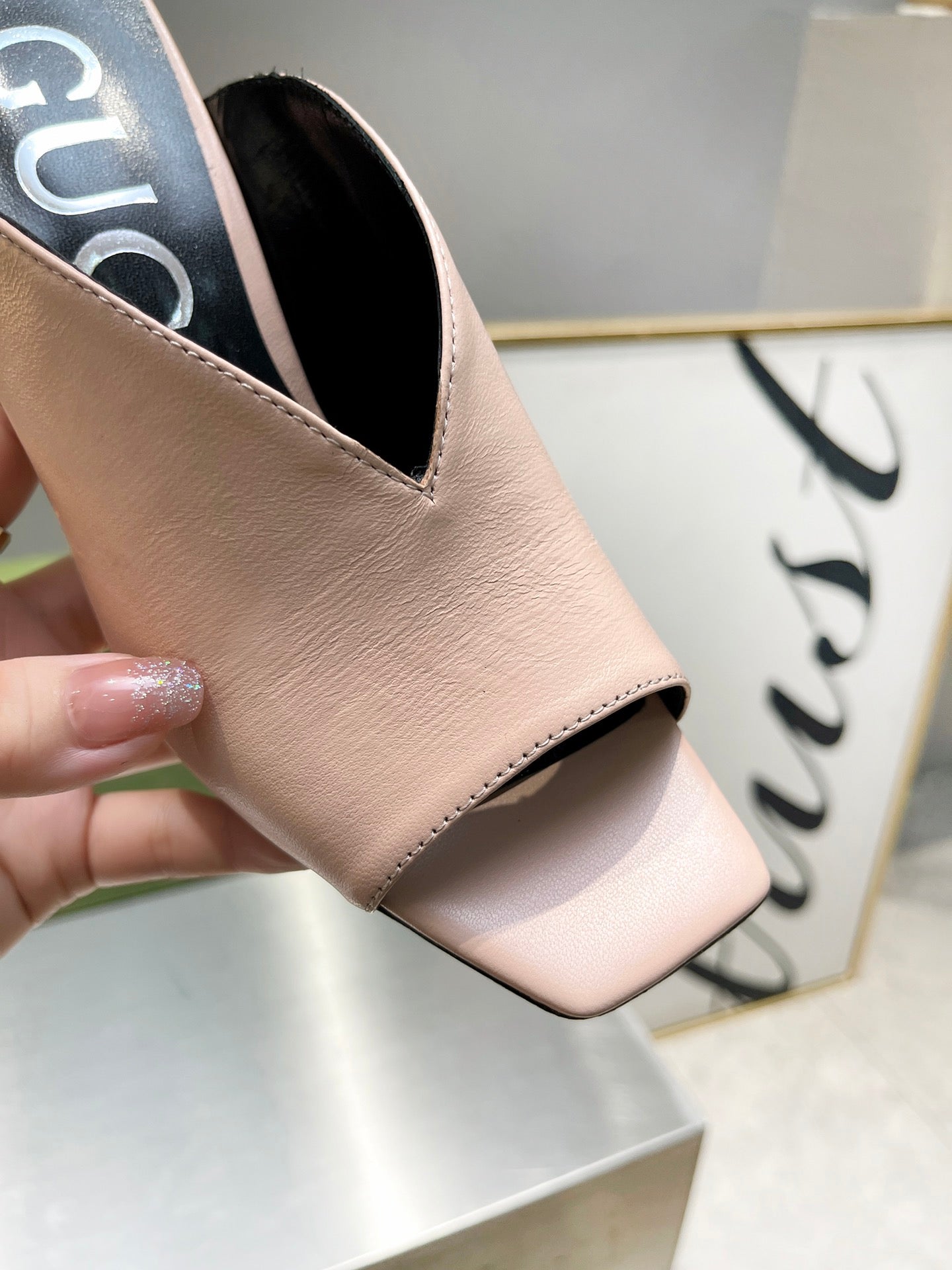 New 1:1 rep Gucci HIGH HEELS 040