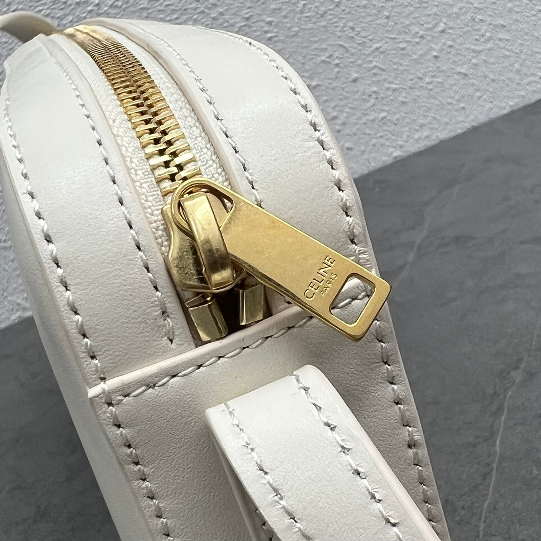 Celine Camera Shoulder Bag Cuir Triomphe White For Women 10in/26cm