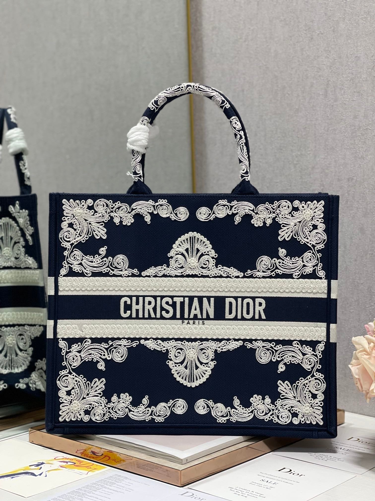 Dior MeDiorum Book Tote Blue and White Cornely Embroidery, Blue, For Women Women’s Handbags, Shoulder Bags, 42cm CD M1286ZTZB_M928