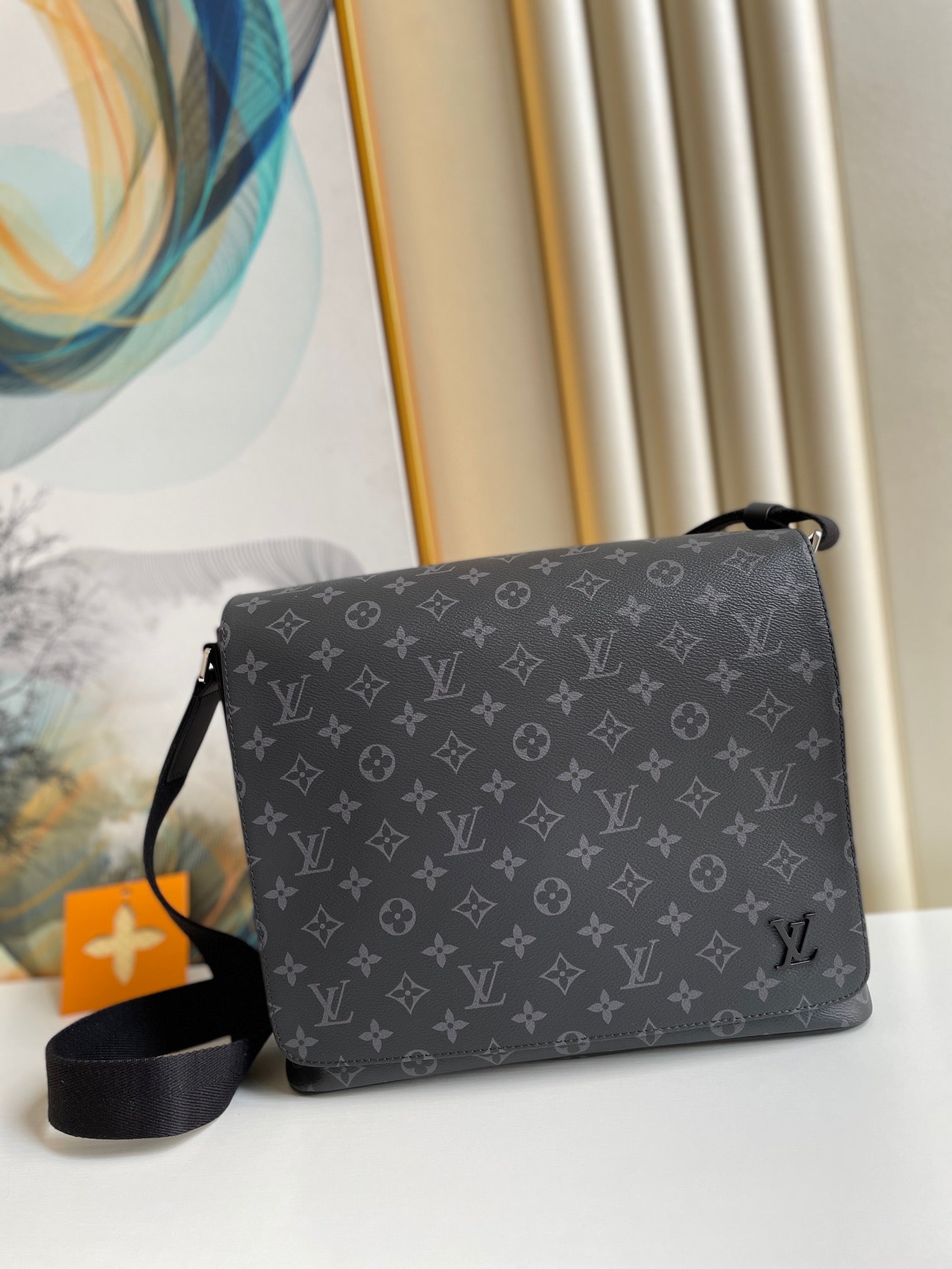 Louis Vuitton Diorstrict MM Monogram Eclipse Canvas For Men, Bags, Shoulder And Crossbody Bags 12.2in/31cm Louis Vuitton M44001