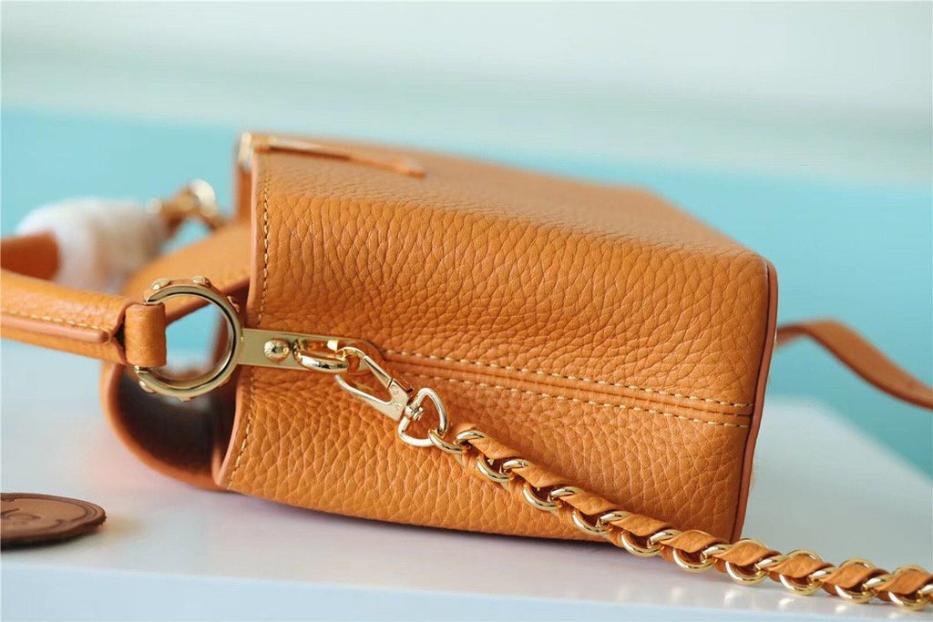 Louis Vuitton Capucines Mini Taurillon Jaune Sunbeam For Women,  Shoulder And Crossbody Bags 21cm/8.3in Louis Vuitton