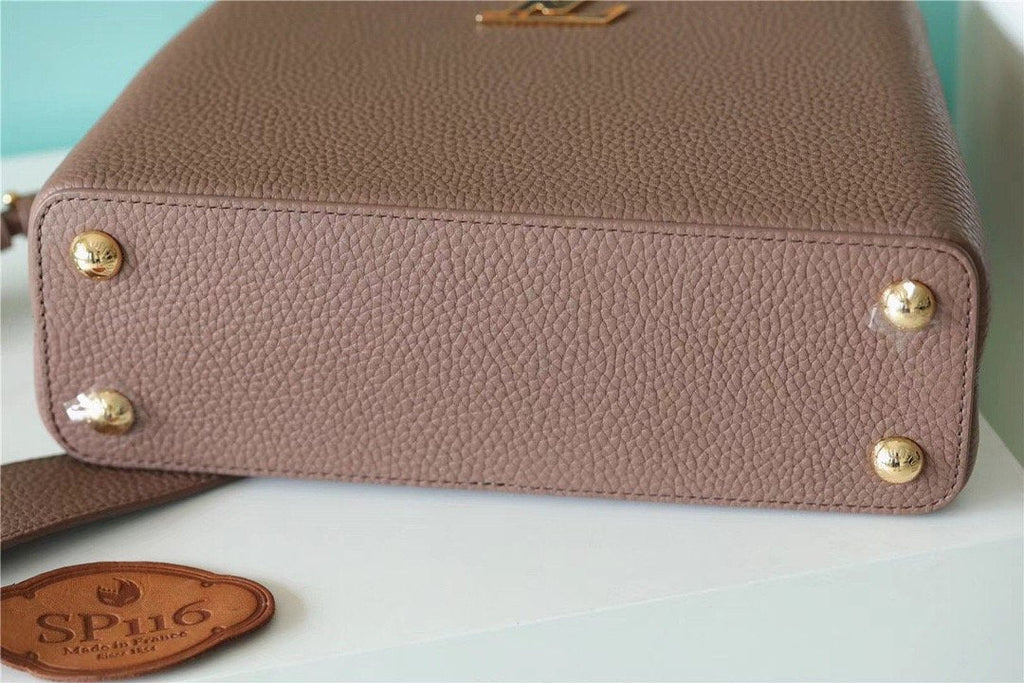 Louis Vuitton Capucines Taurillon Light Brown For Women,  Shoulder And Crossbody Bags 26cm/10.6in Louis Vuitton