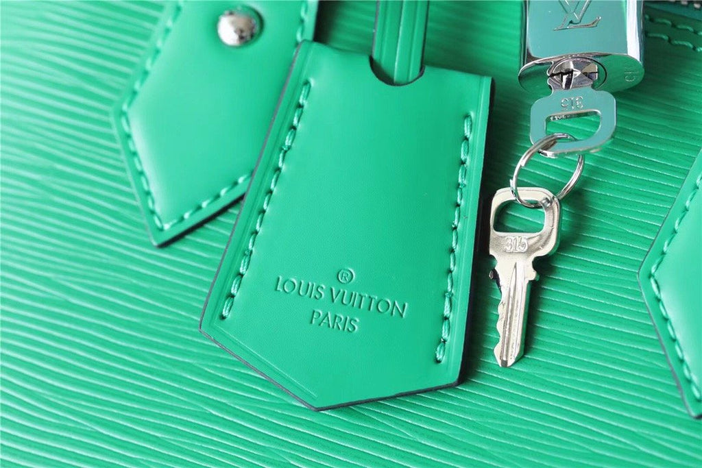 Louis Vuitton Alma Epi Green For Women,  Shoulder And Crossbody Bags 23.5cm/9.3in Louis Vuitton