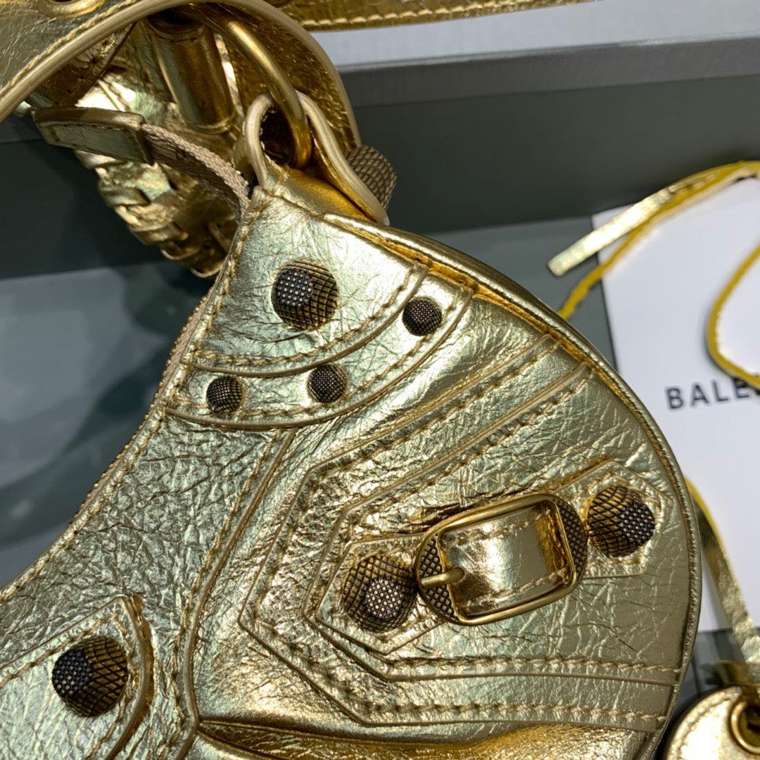 Le Cagole XS Shoulder Bag In Gold, For Women,  Bags 10.2in/26cm 6713090GT3M8005