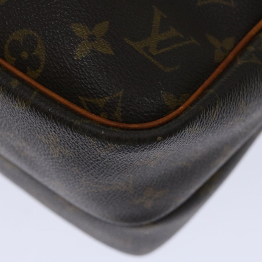 LOUIS VUITTON Reporter Shoulder Bag