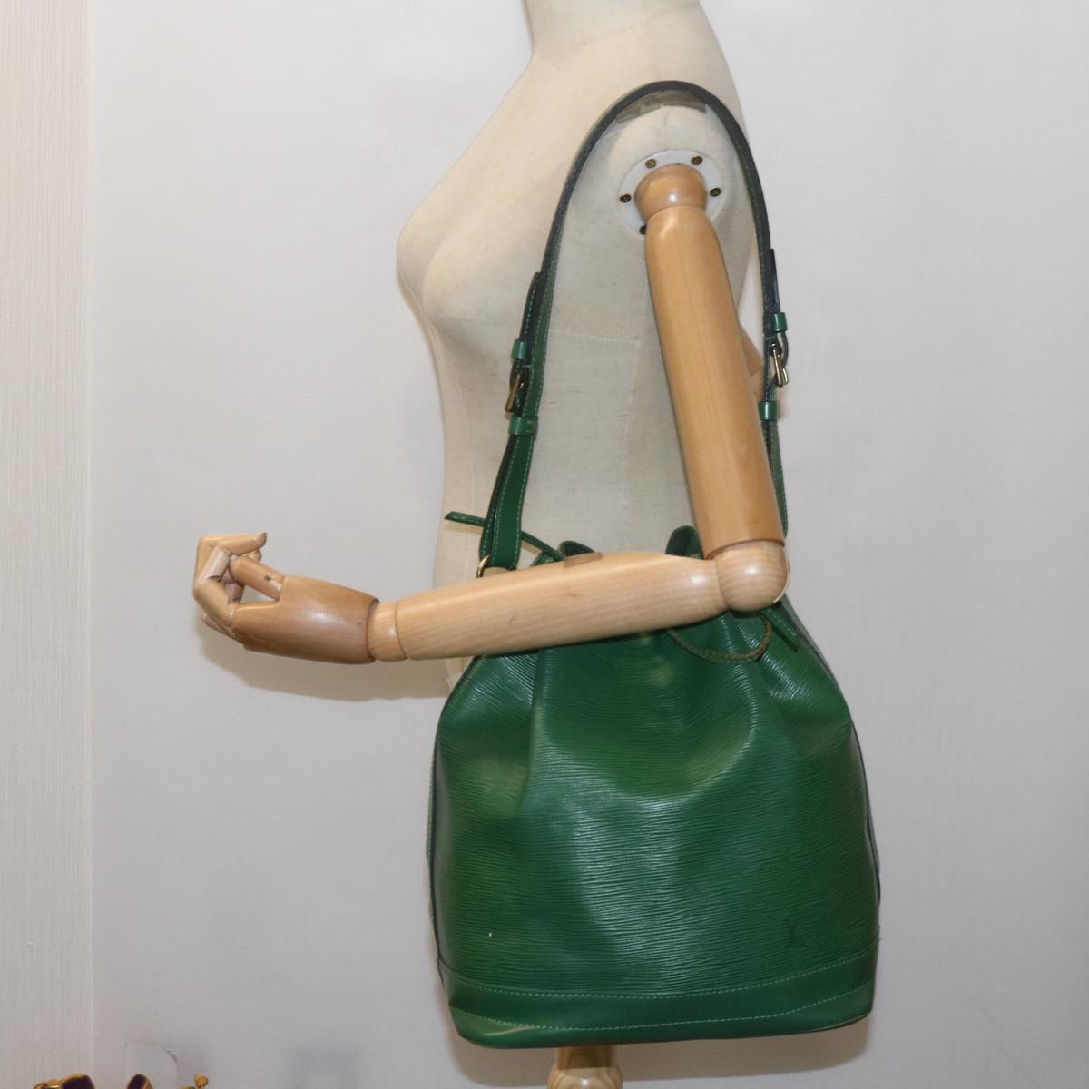 LOUIS VUITTON Noe Shoulder Bag