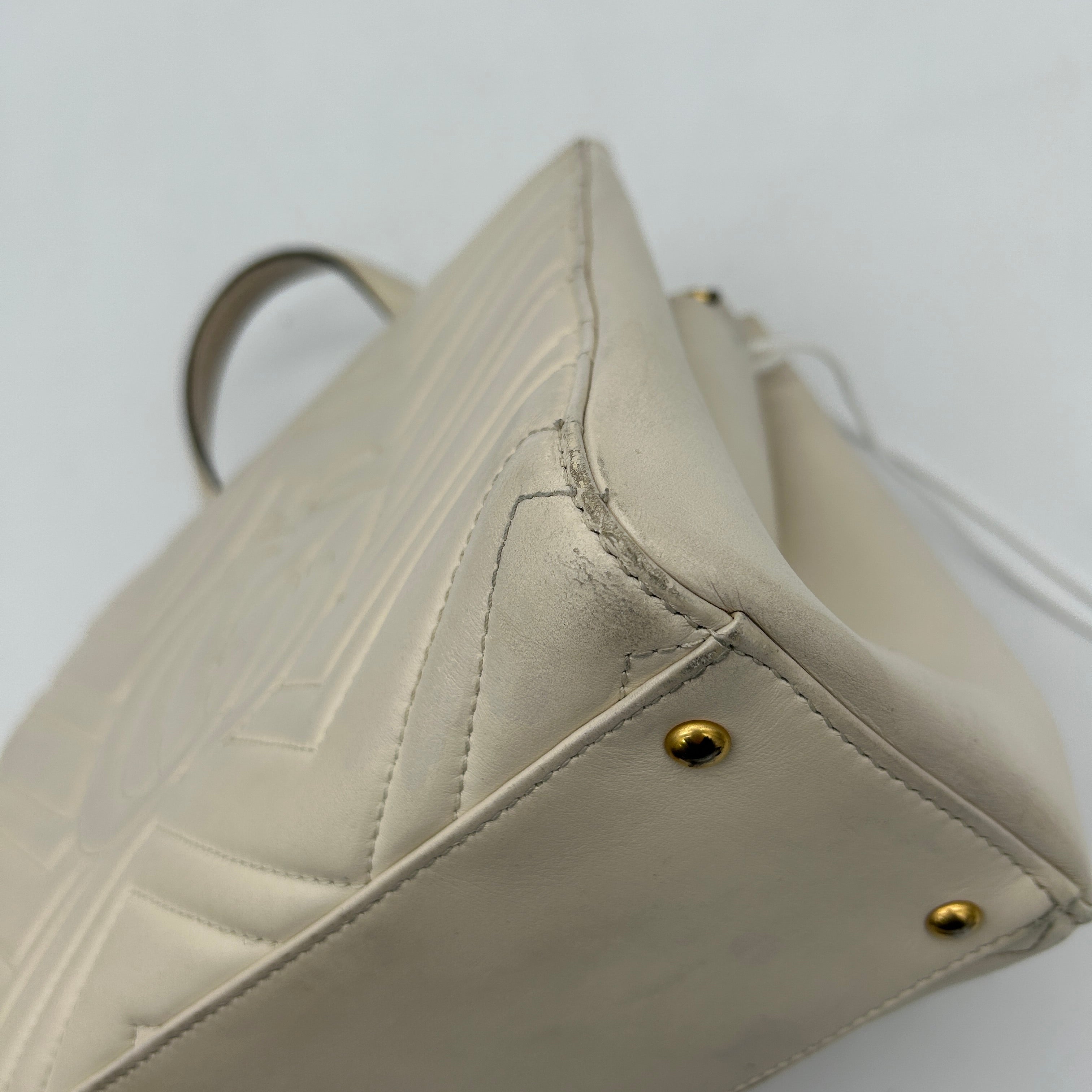 Gucci GG Marmont White Leather Shoulder Bag Medium