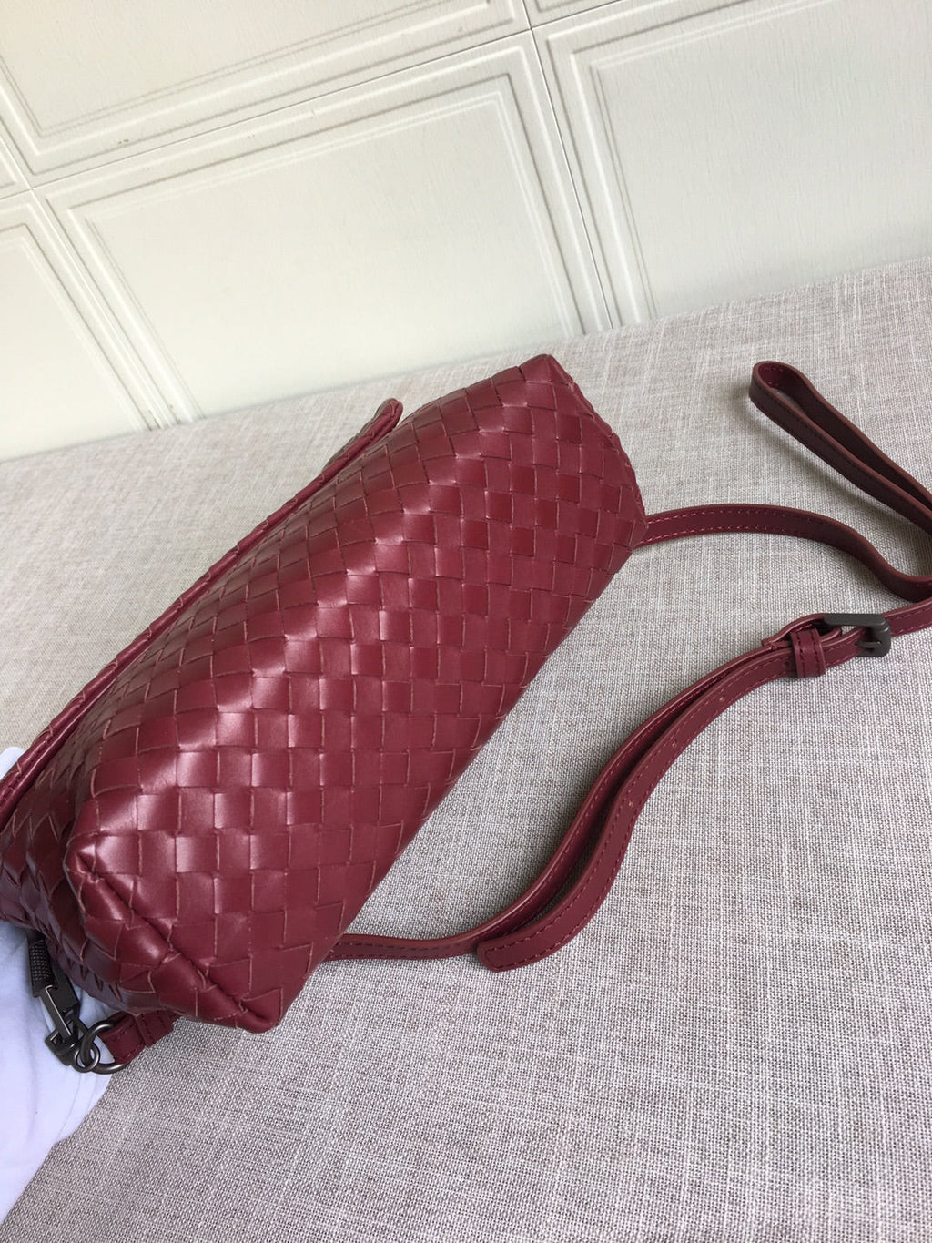 Bottega Veneta Classic Intrecciato Red, For Women, Women’s Bags 8.9in/22.5cm