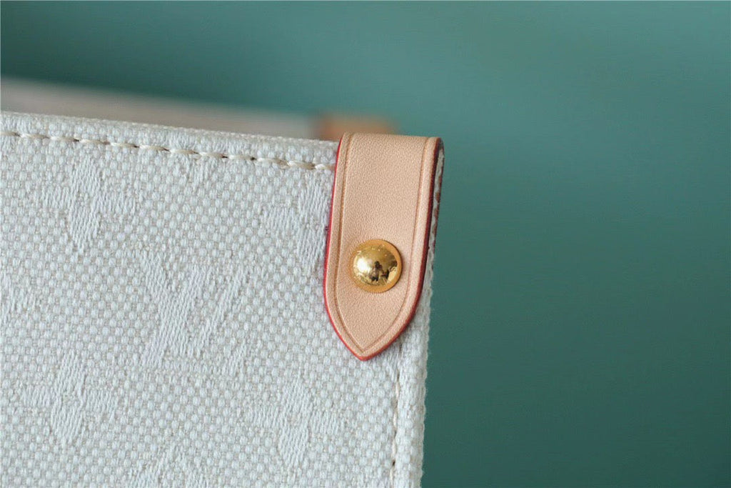Louis Vuitton Onthego GM Monogram Giant And Raffia White/ Pink For Women,  Shoulder And Crossbody Bags 41cm/16.1in Louis Vuitton