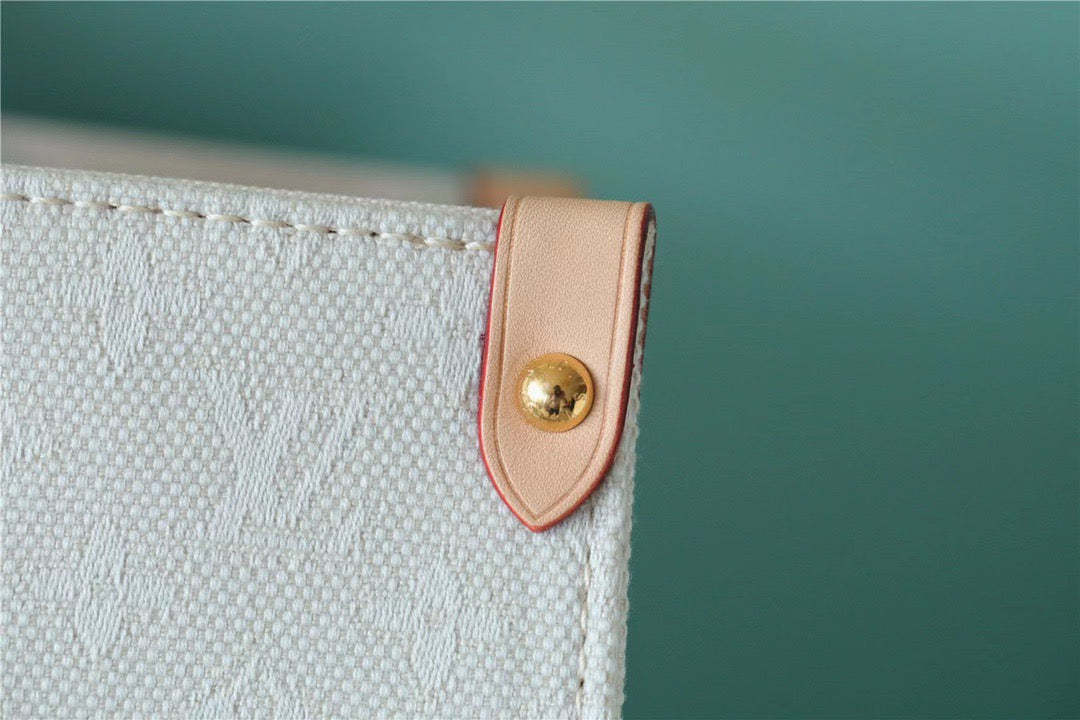Louis Vuitton Onthego GM Monogram Giant And Rafa White/ Pink For Women,  Shoulder And Crossbody Bags 41cm/16.1in Louis Vuitton
