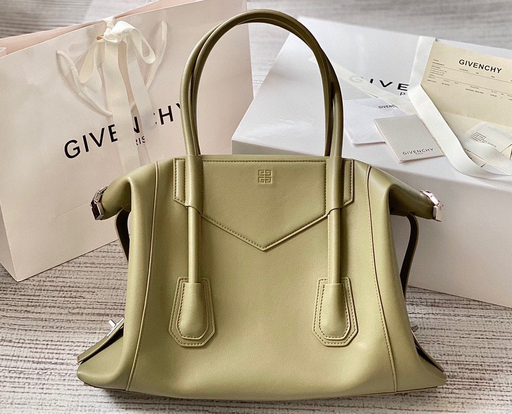 gv Small Antigona Soft Bag Green For Women, Handbags, Shoulder Bags 17.7in/45cm GVCÃ‚Â 