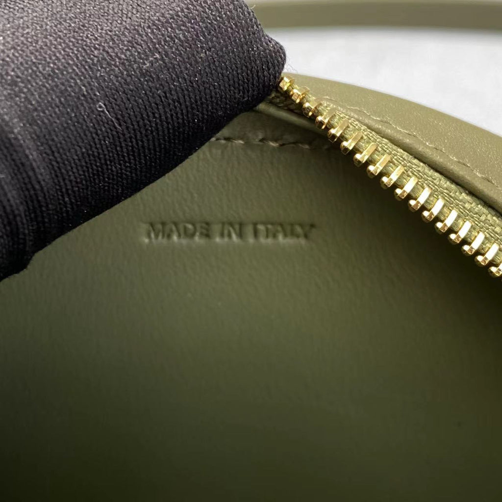 Crossbody Oval Purse Cuir Triomphe Dark Green For Women 6in/16cm