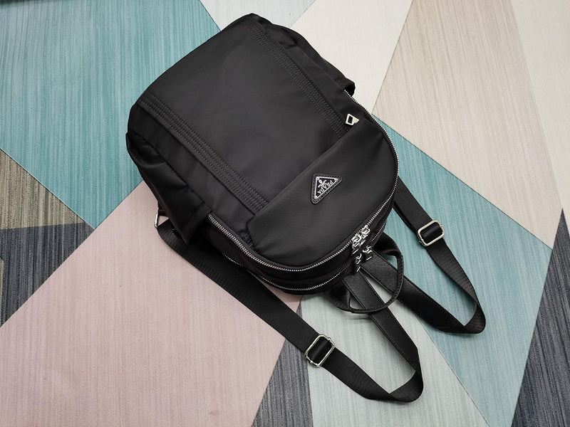 Barnes-Bags - Prada Bags - 831