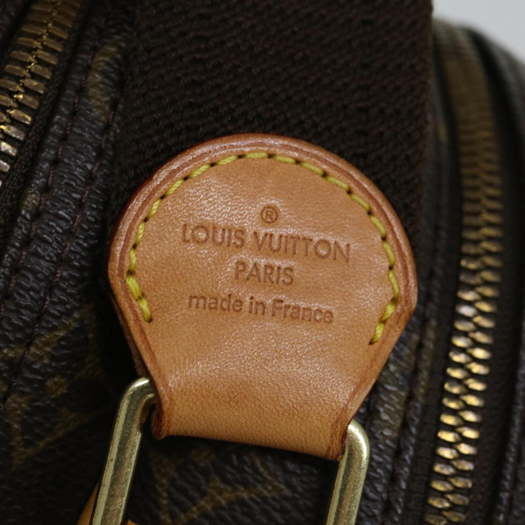 LOUIS VUITTON Reporter Shoulder Bag