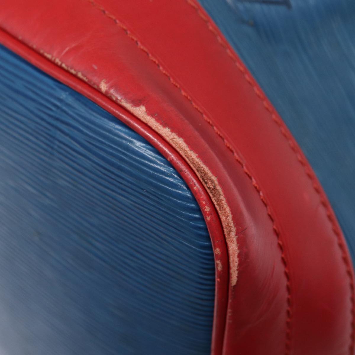 LOUIS VUITTON Noe Shoulder Bag