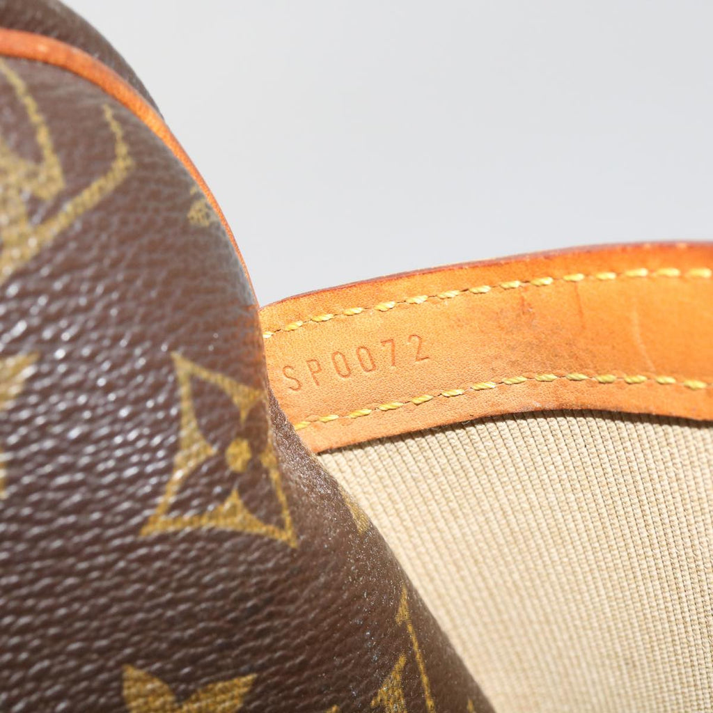 LOUIS VUITTON Reporter Shoulder Bag