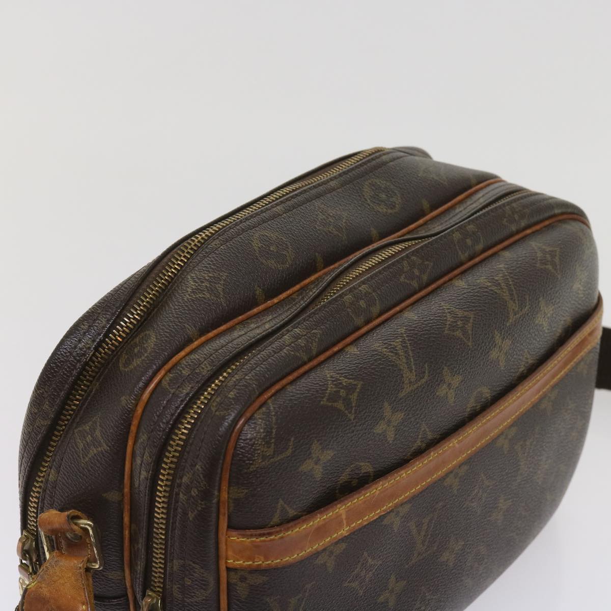 LOUIS VUITTON Reporter Shoulder Bag