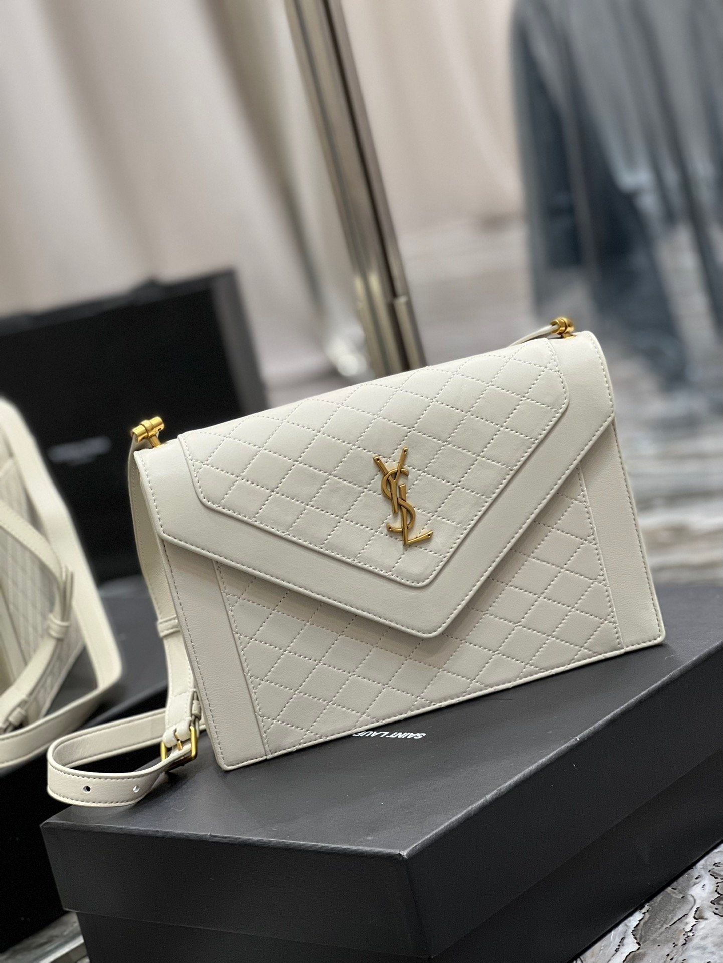 Top Quality Gaby Satchel Bag In White With Gold Toned Hardware For Women 10.2in/26cm YSl 6688631EL079207