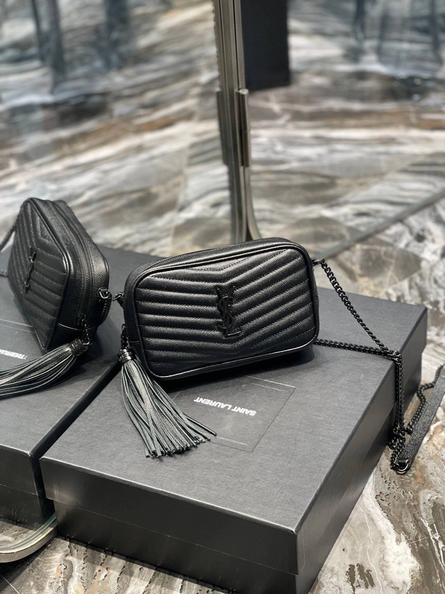 YSSL Lou Mini Bag Black In Quilted Grain De Poudre With Metal Toned Hardware For Women 7in/19cm YSl 6125791GF081000