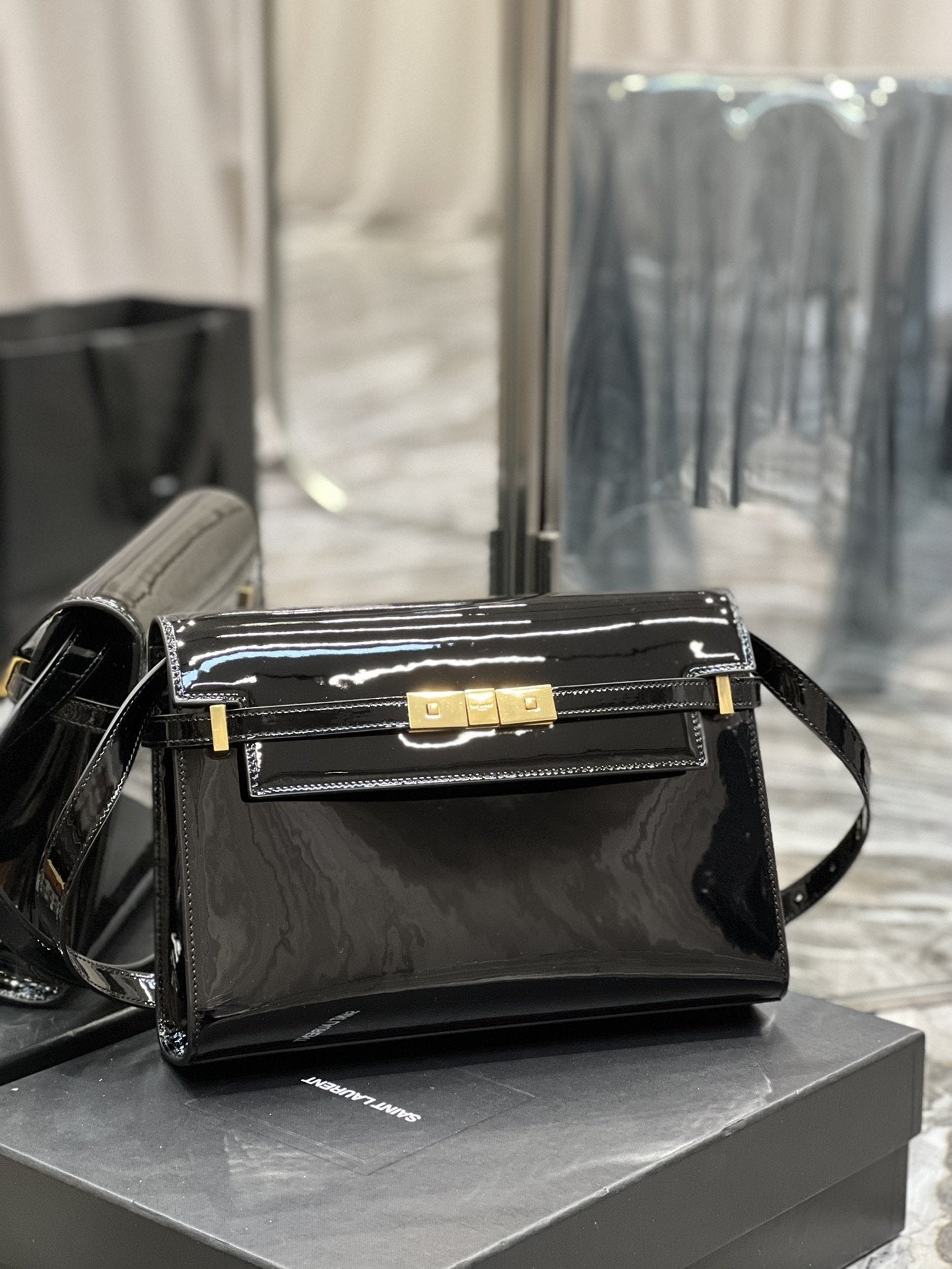 YSSL Manhattan Shoulder Bag Black For Women 11in/29cm YSL