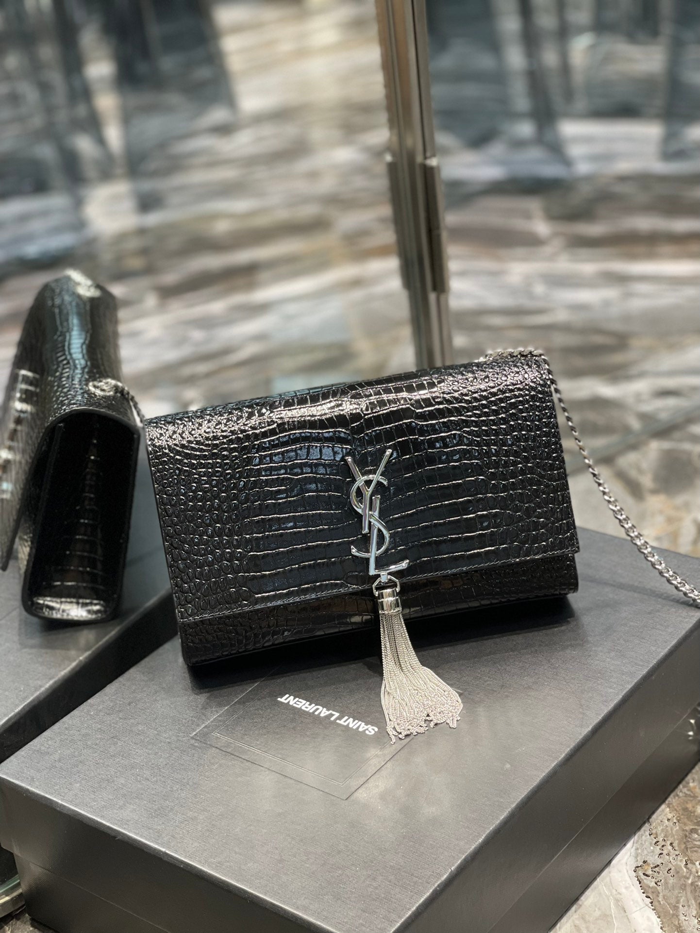Top Quality Kata MeTop Qualityum Chain Bag Black With Tassel For Women 9.4in/24cm YSL 354119DND0N1000