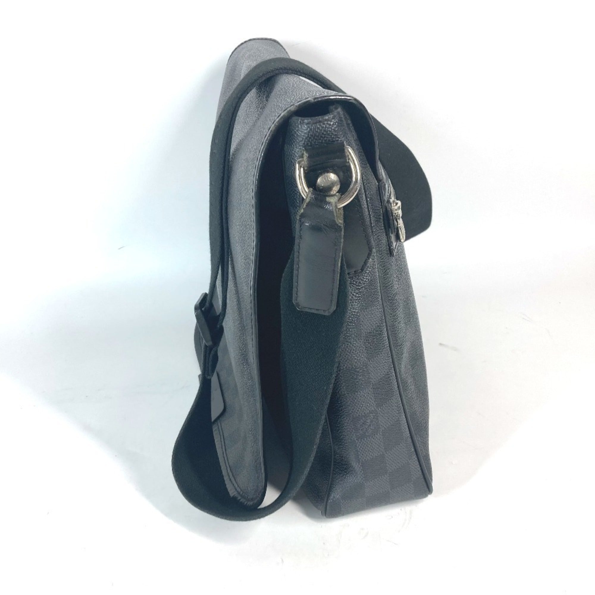 Louis Vuitton Black Damier Graphite Messenger Bag Shoulder Bag