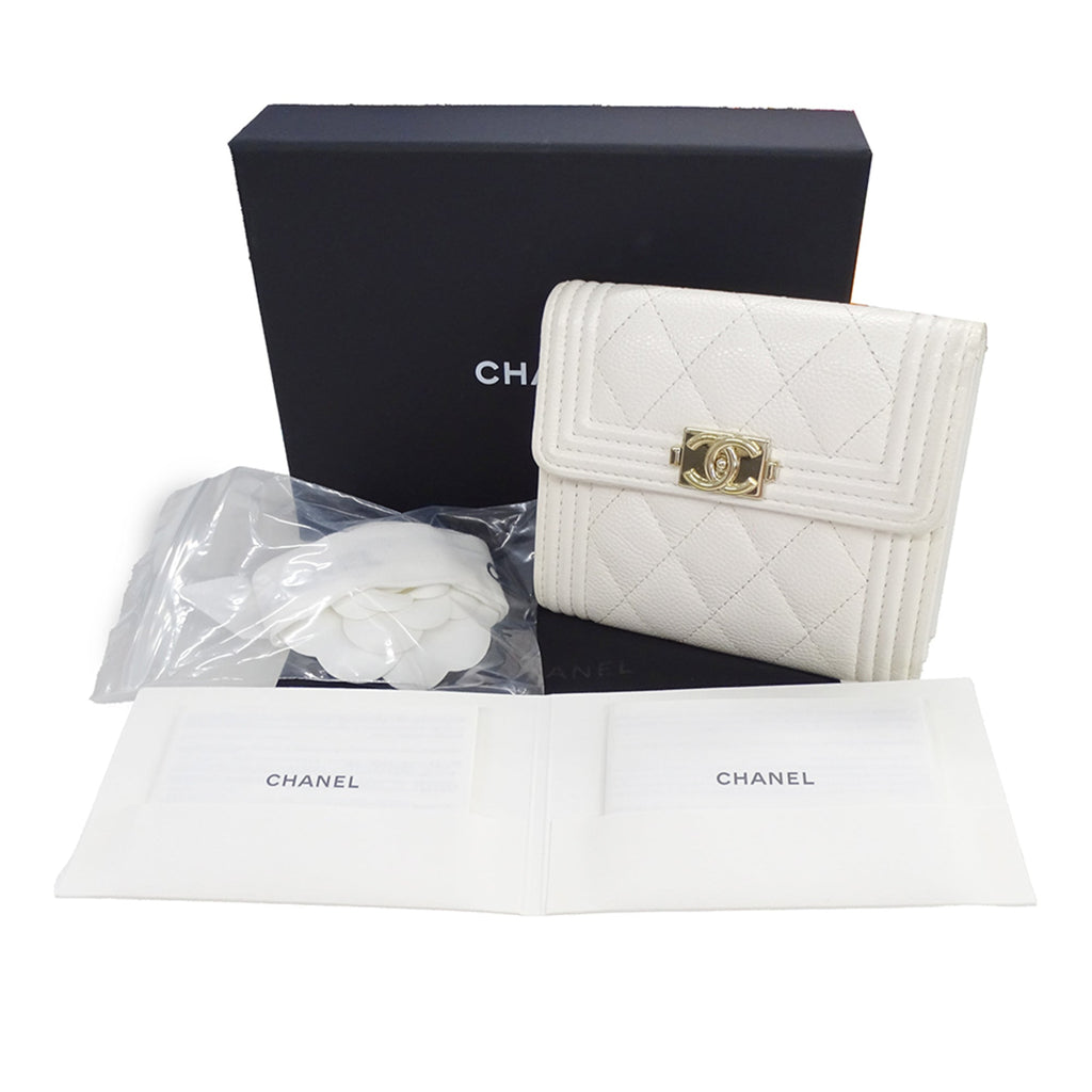 Chanel White Grained Calfskin Wallet (Tri-Fold)