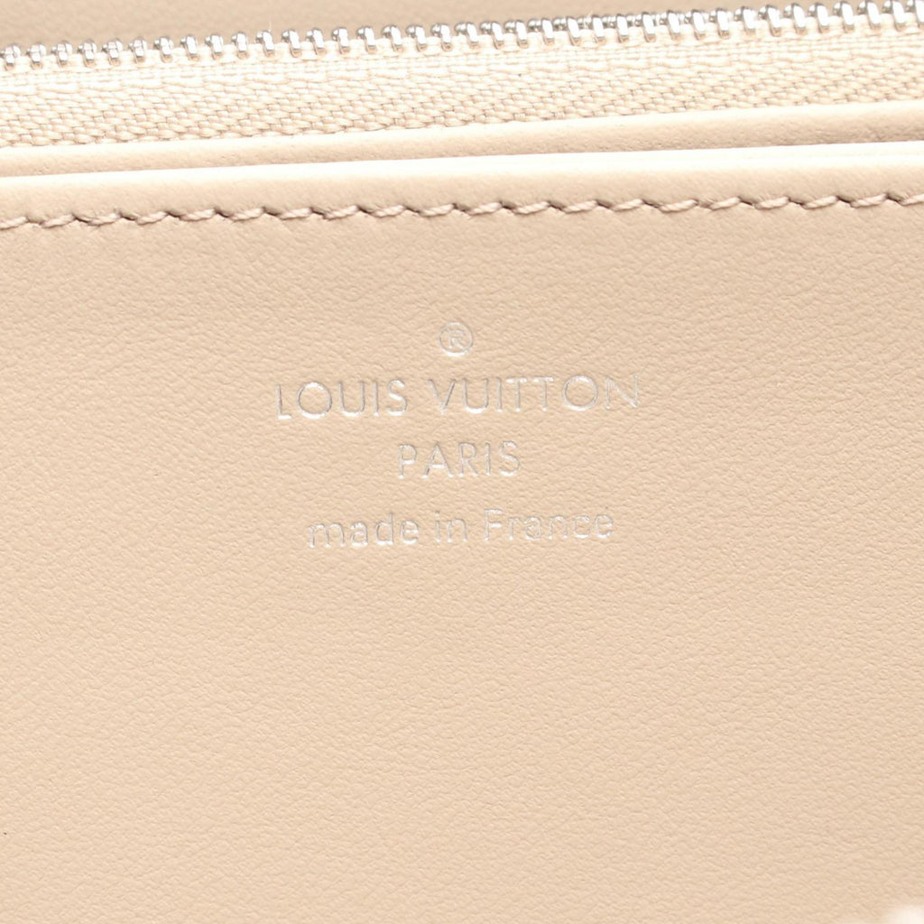 Louis Vuitton Beige Galle Mahina Leather Leather Long Wallet